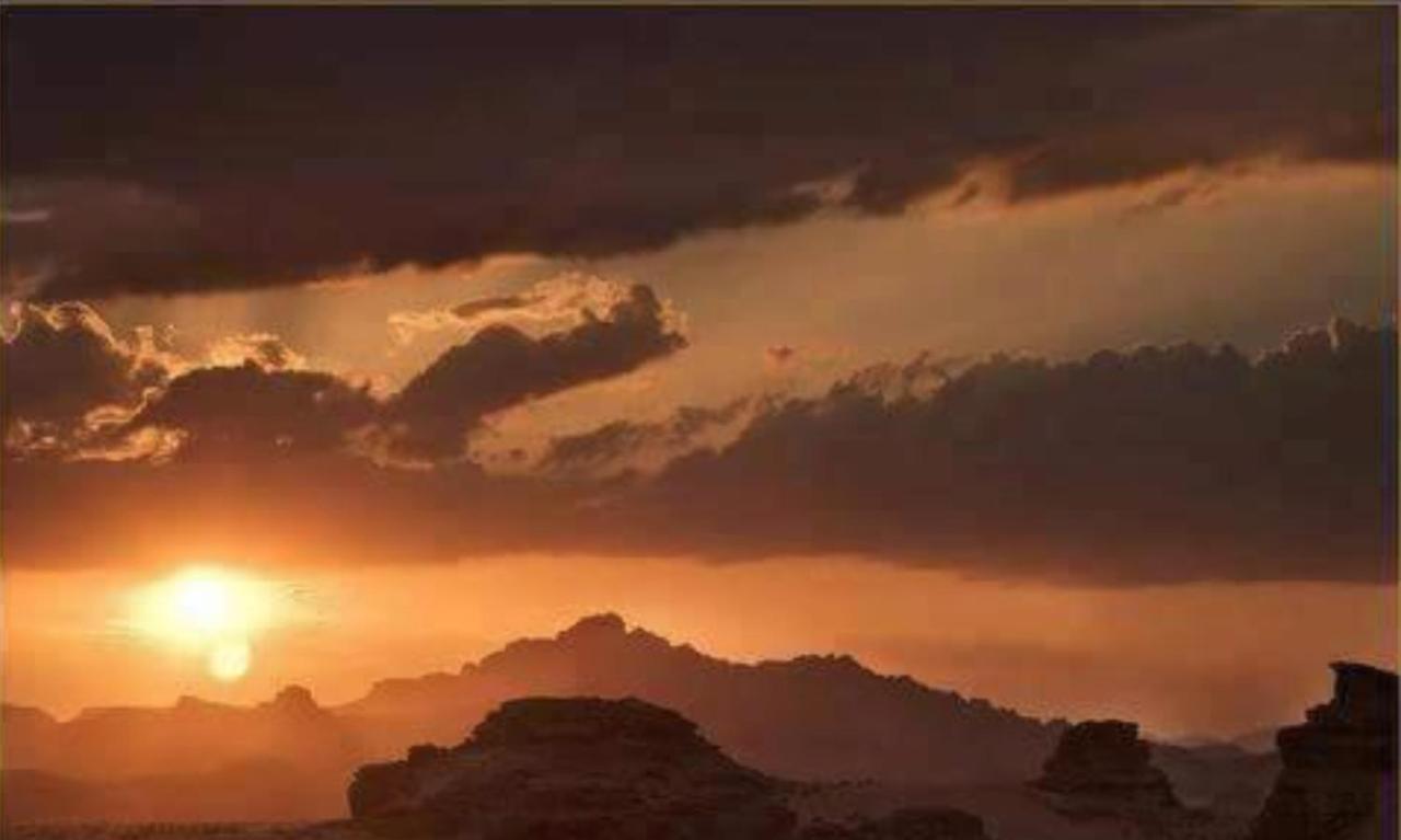 Hotel Bedouin Host Camp& With Tour à Wadi Rum Extérieur photo